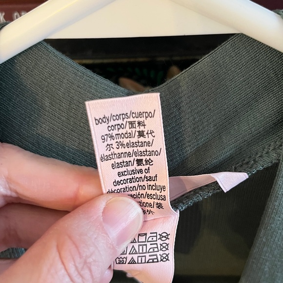 NWT Victoria’s Secret Ribbed Modal Short Robe - Picture 7 of 15